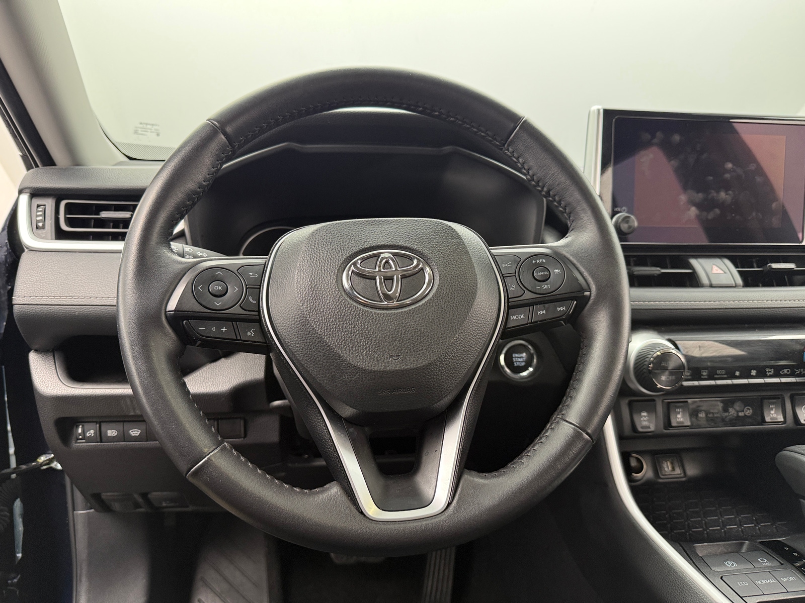 Thumbnail: 2025 Toyota RAV4 - 5