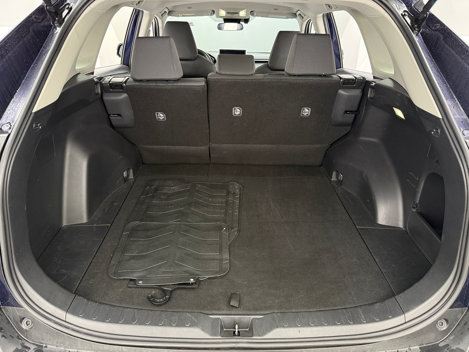 Thumbnail: 2025 Toyota RAV4 - 7