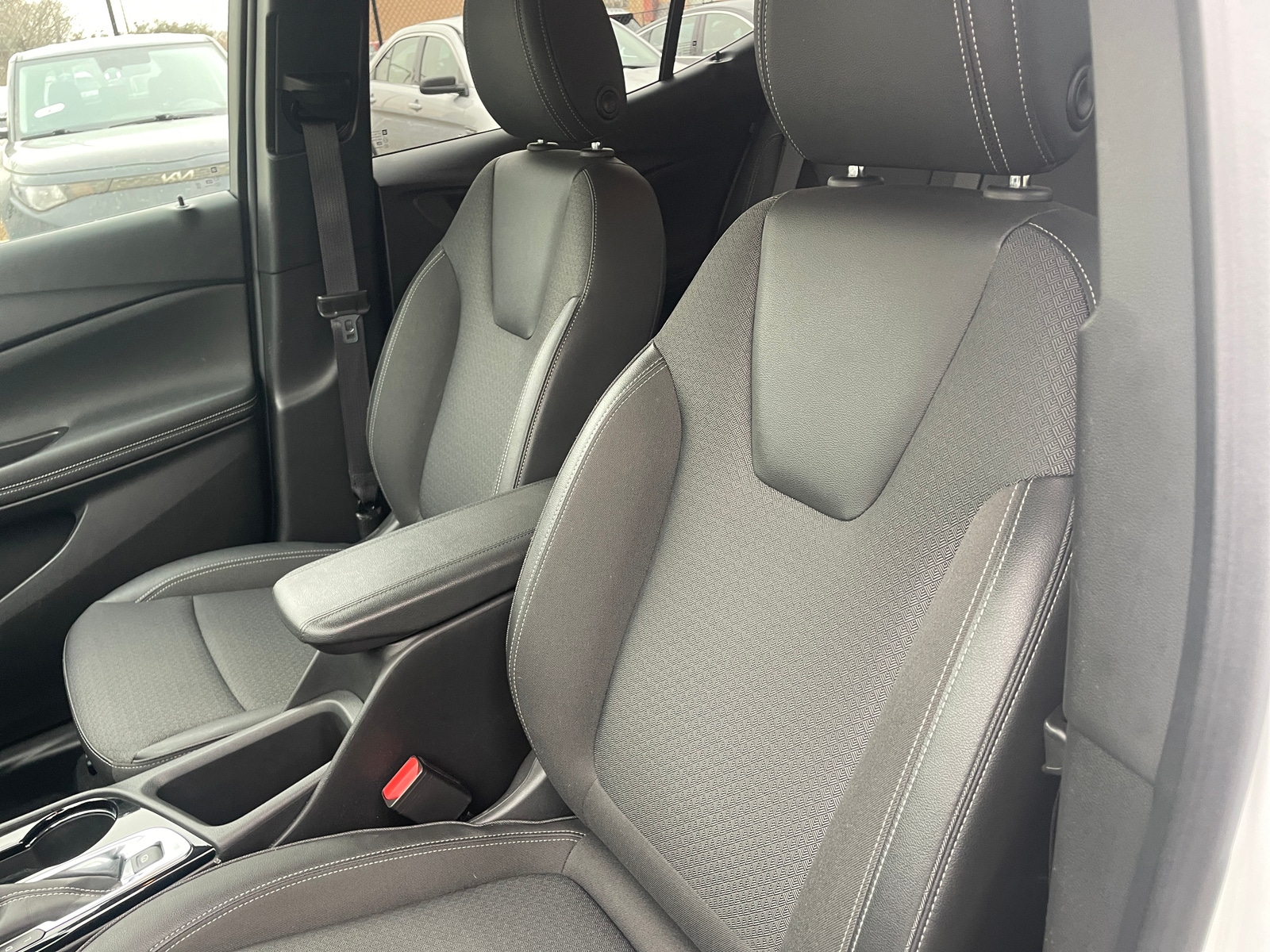 Thumbnail: 2025 Buick Encore GX - 2