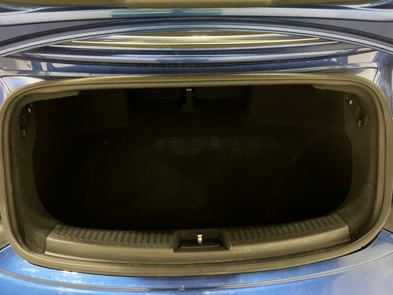 Thumbnail: 2013 Volkswagen Beetle - 7