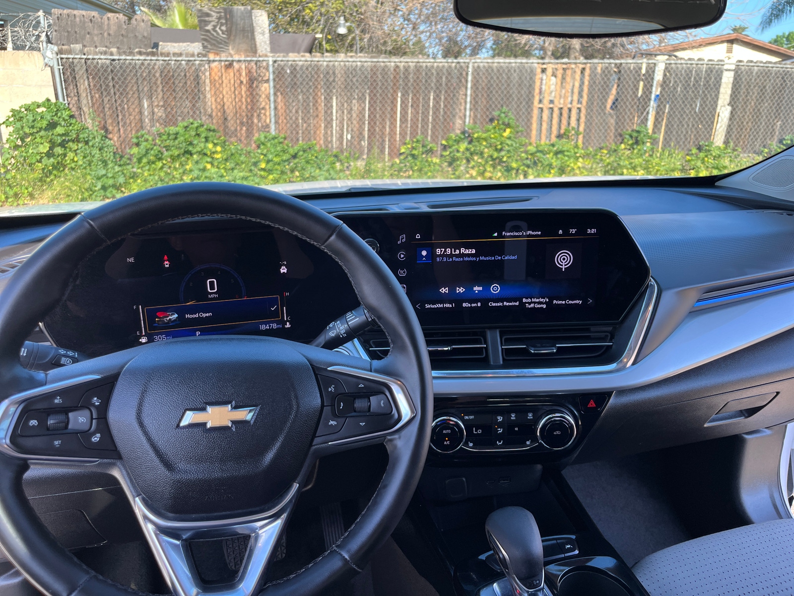 Thumbnail: 2025 Chevrolet Trax - 3