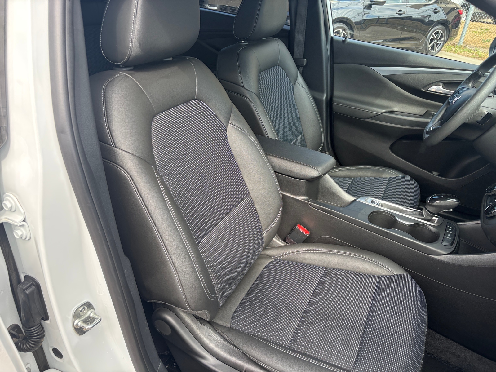 Thumbnail: 2025 Buick Envista - 2