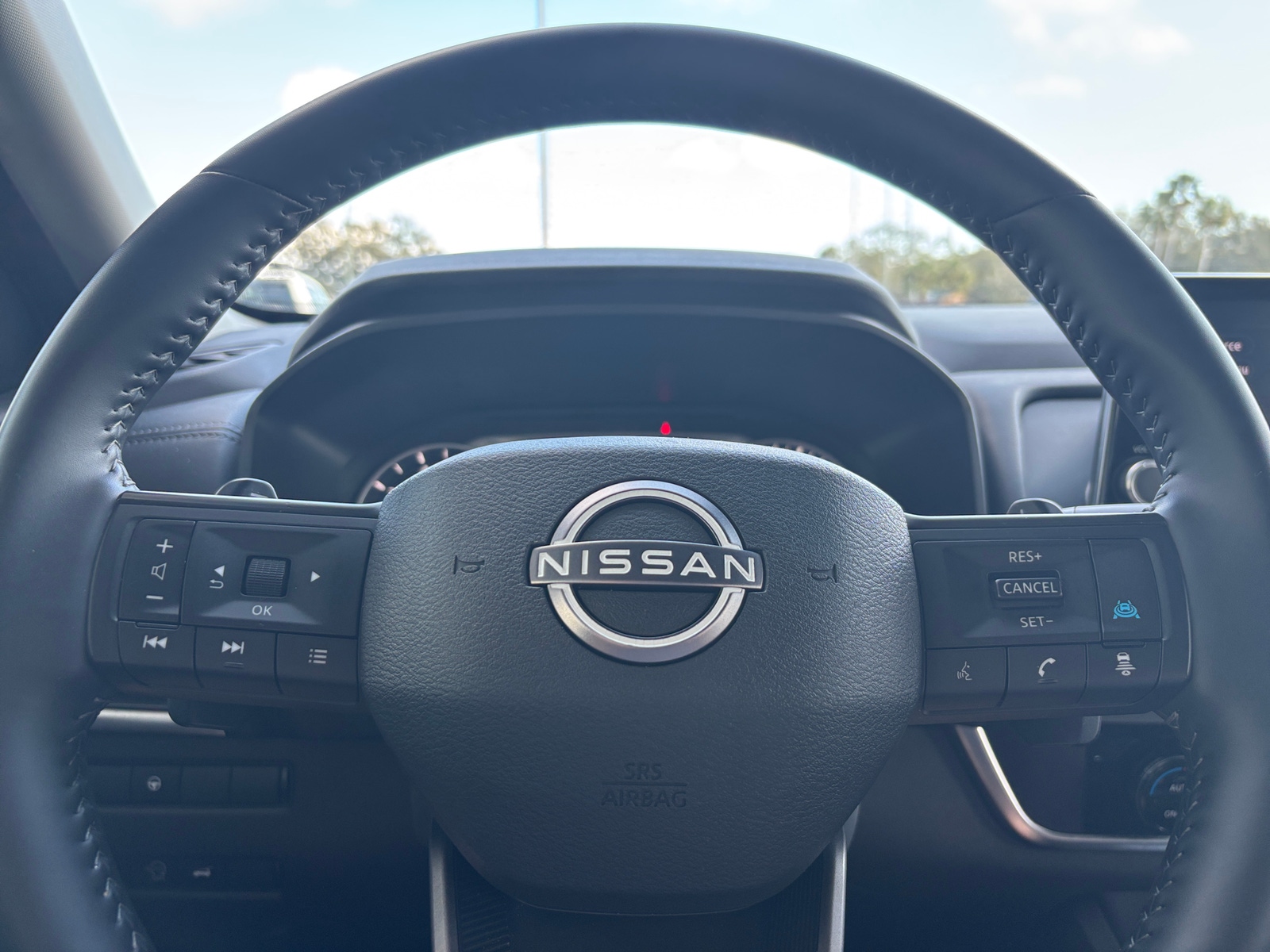 Thumbnail: 2025 Nissan Rogue - 5