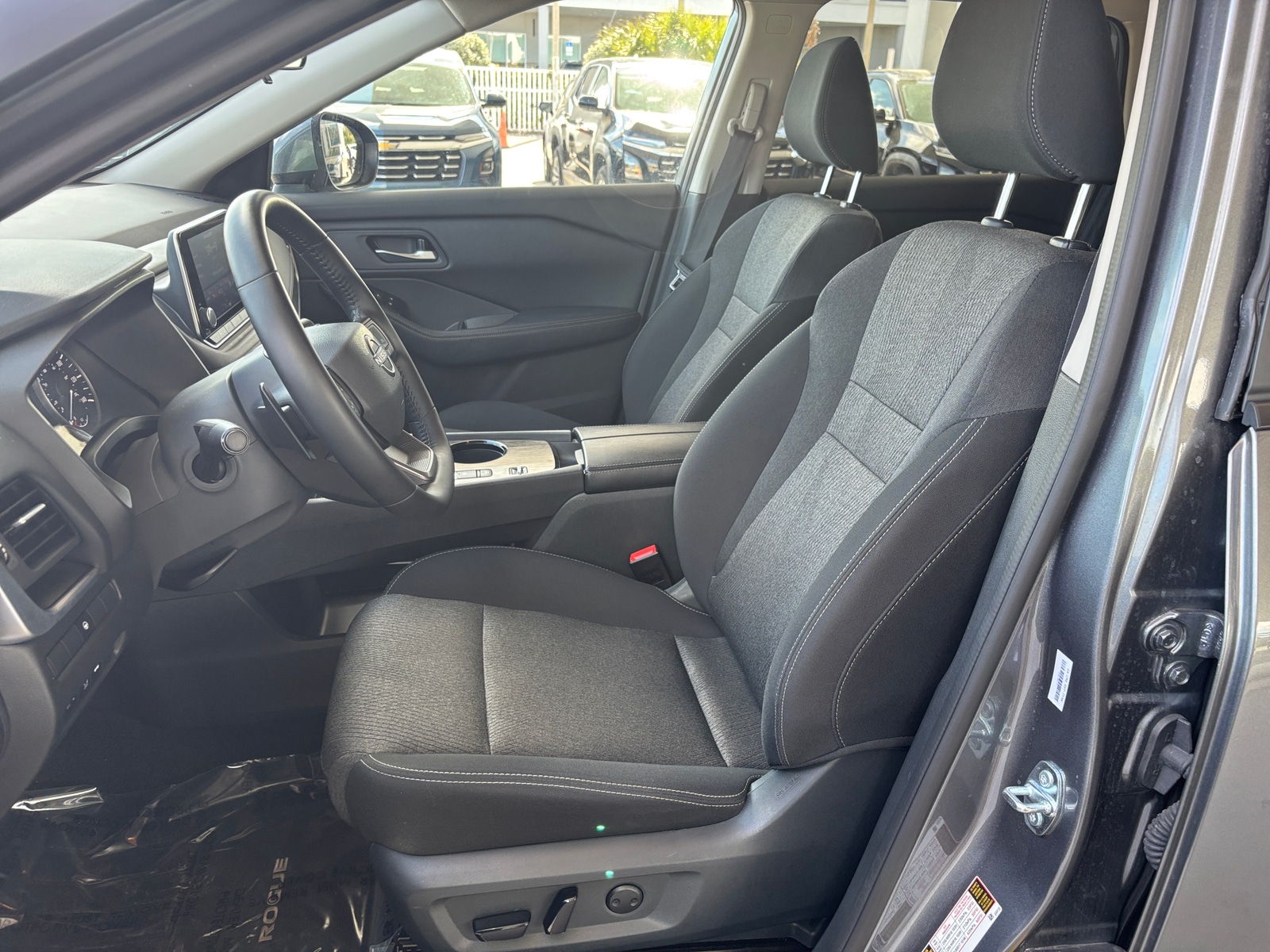 Thumbnail: 2025 Nissan Rogue - 2