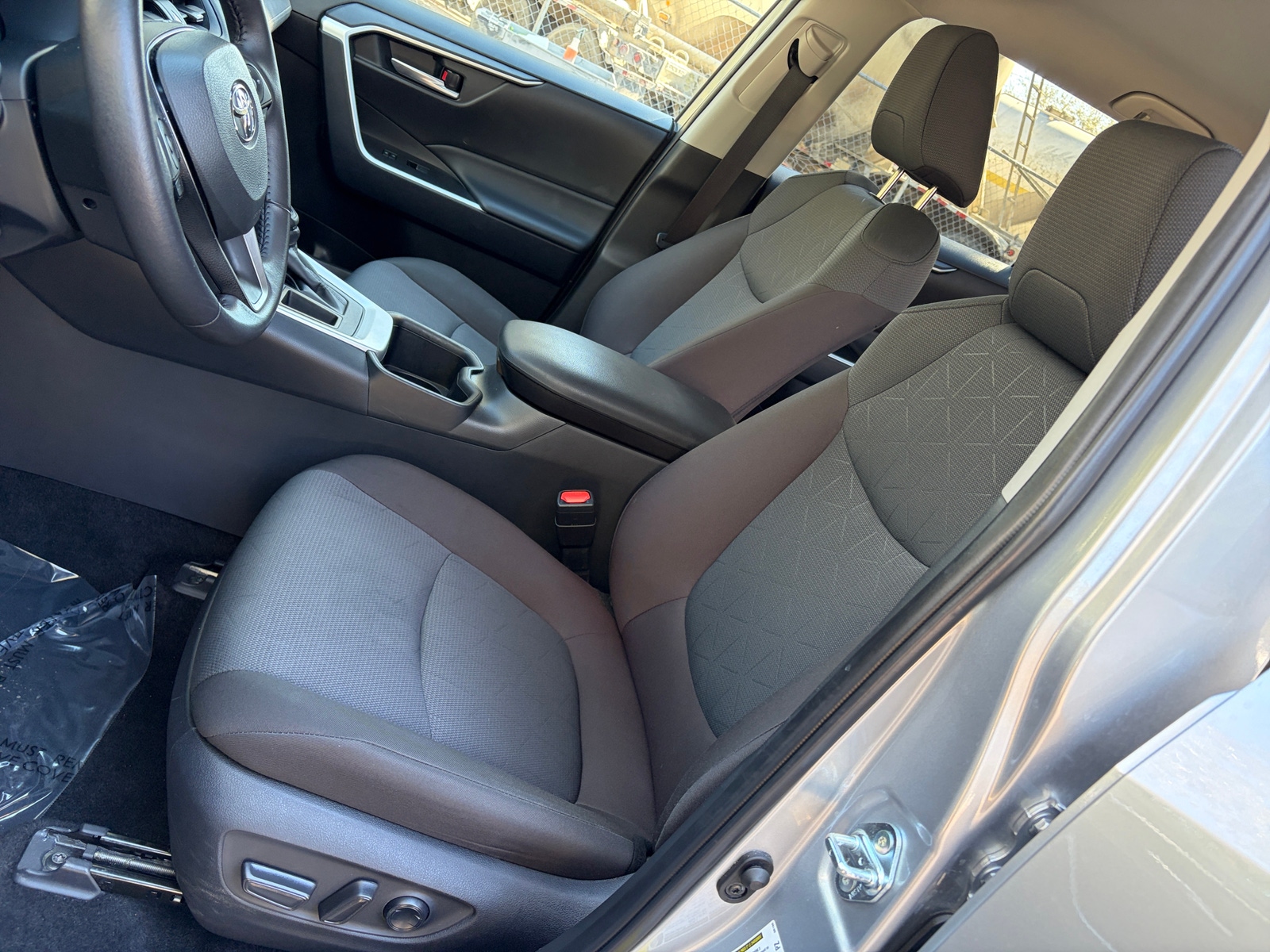 Thumbnail: 2025 Toyota RAV4 - 2