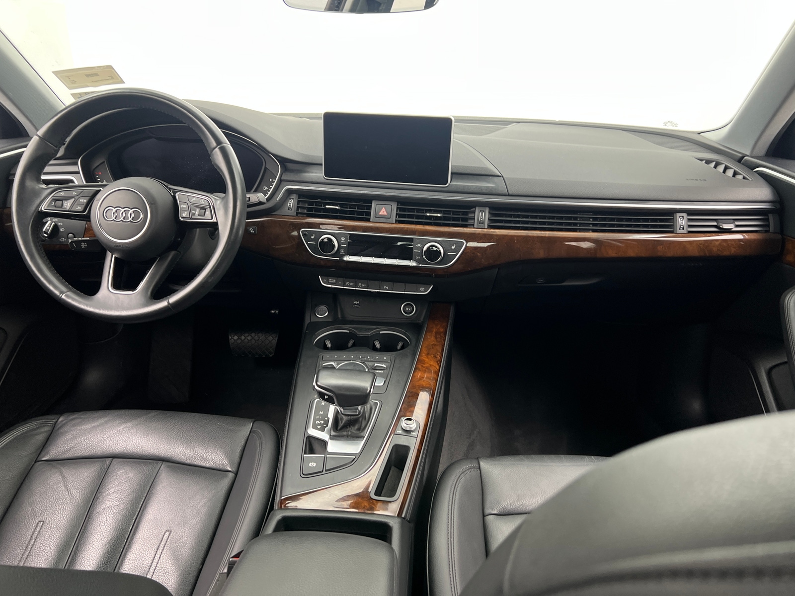 Thumbnail: 2019 Audi A4 - 2