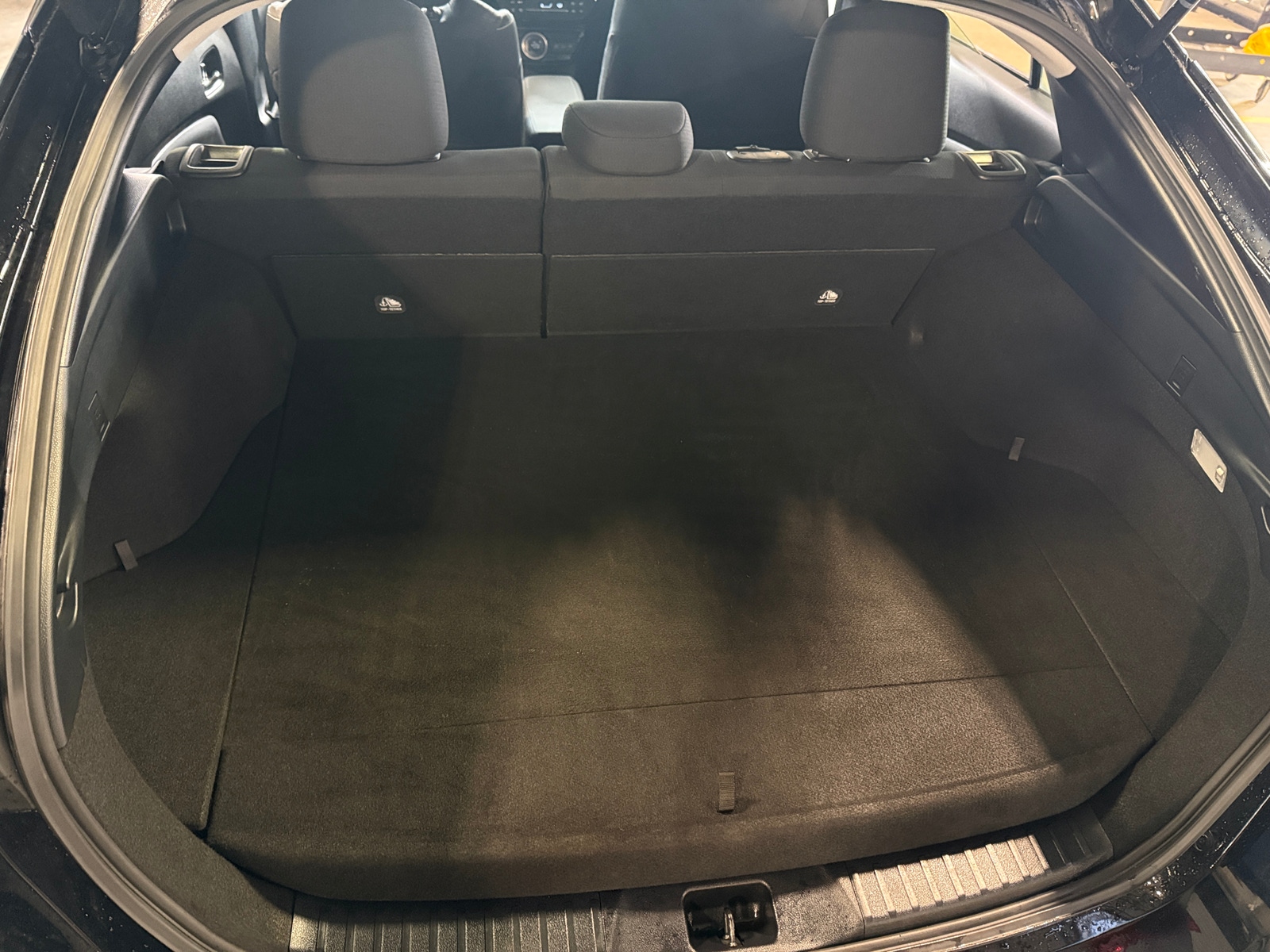 Thumbnail: 2022 Toyota Prius Prime - 7