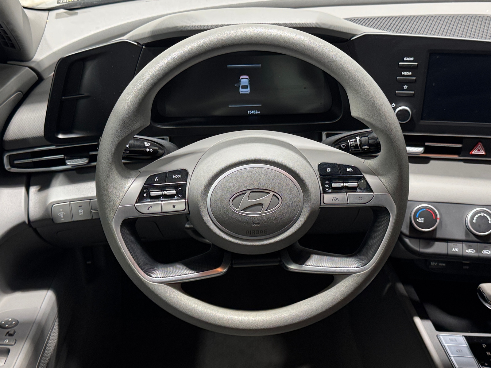 Thumbnail: 2024 Hyundai Elantra - 5