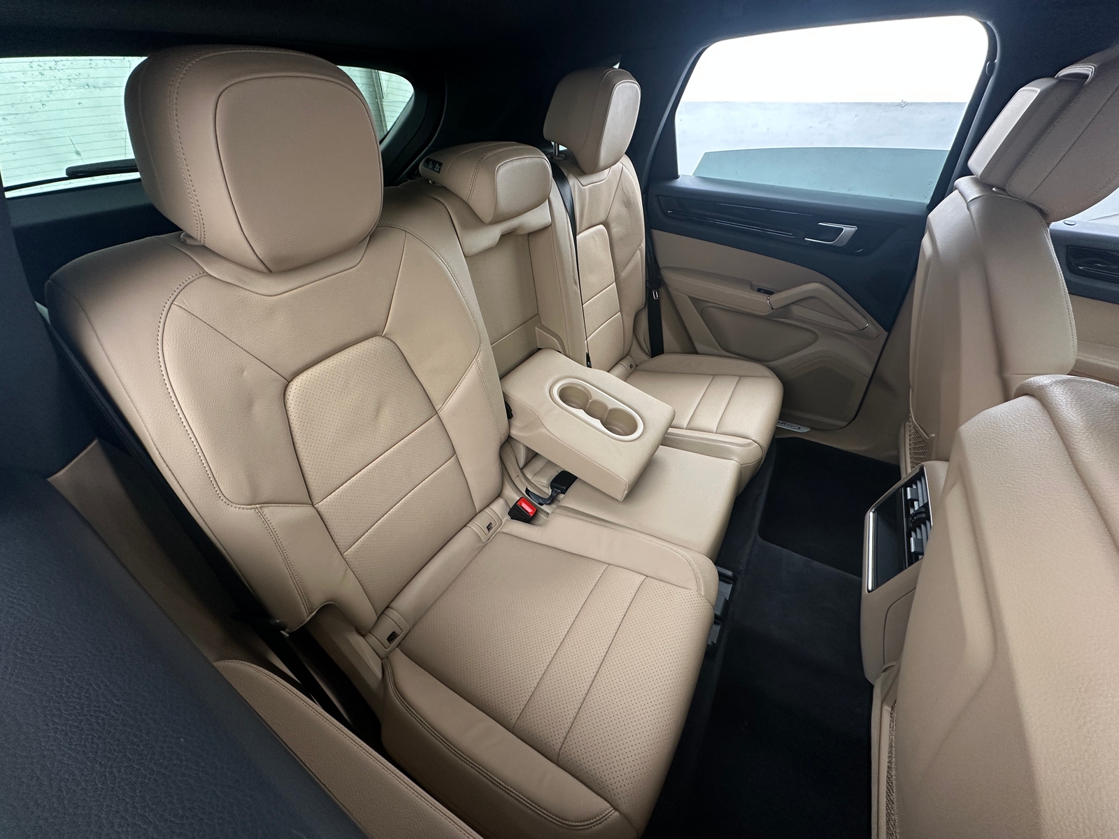 Thumbnail: 2021 Porsche Cayenne - 5