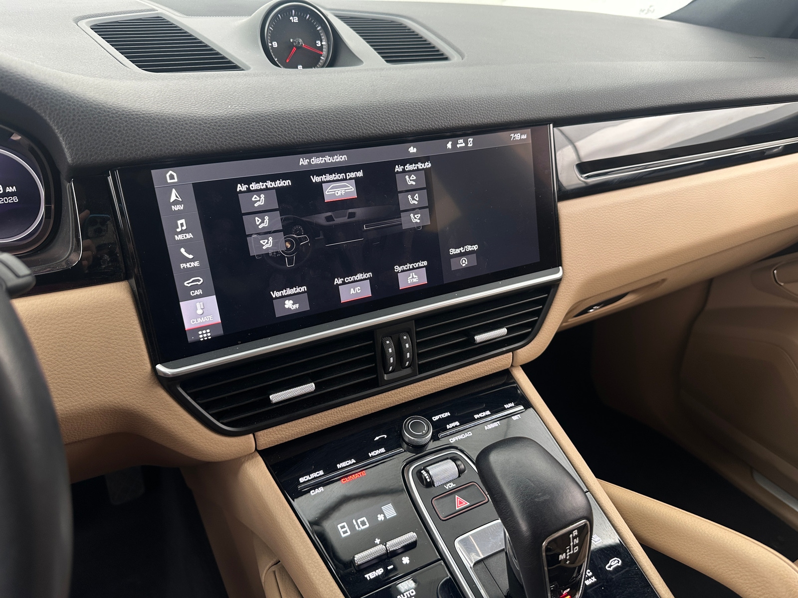 Thumbnail: 2021 Porsche Cayenne - 3