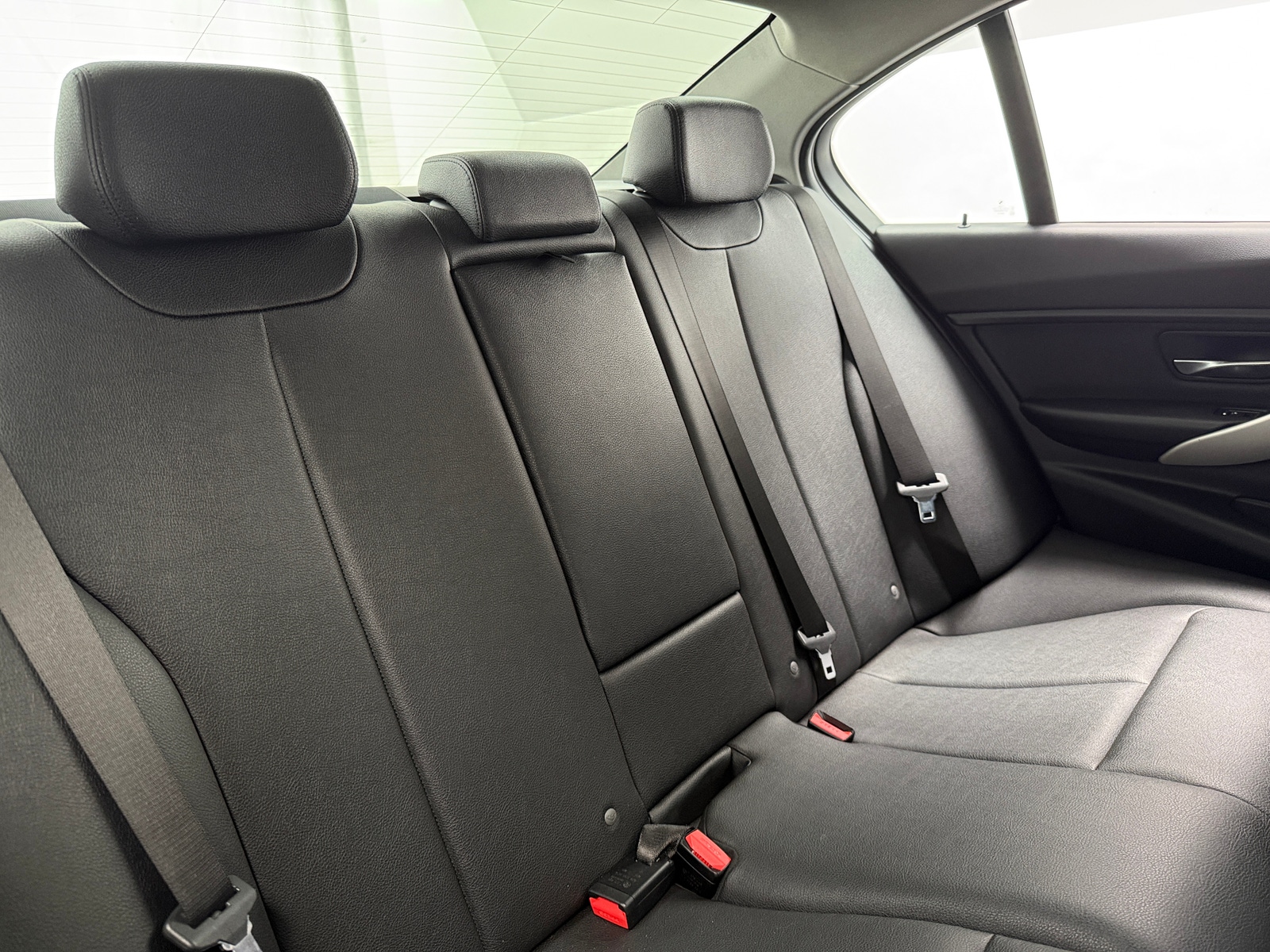 Thumbnail: 2018 BMW 3 Series - 5