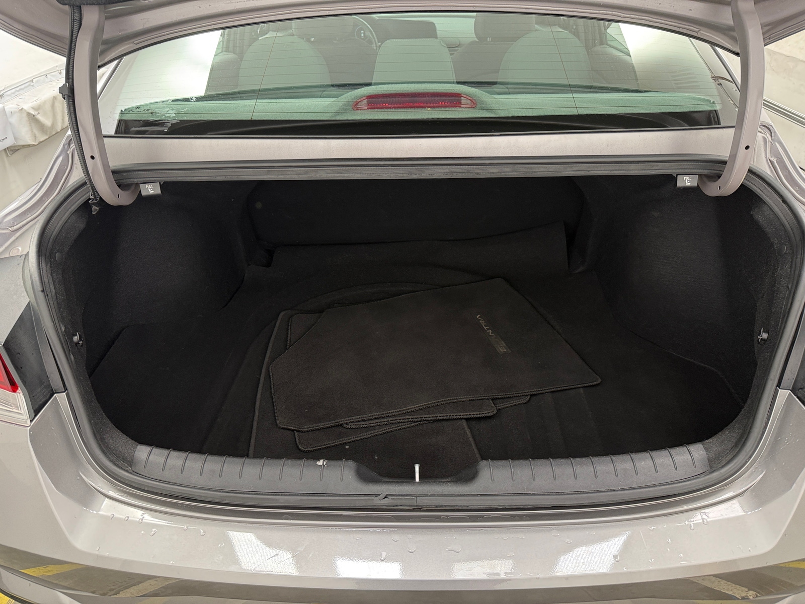 Thumbnail: 2023 Hyundai Elantra - 7