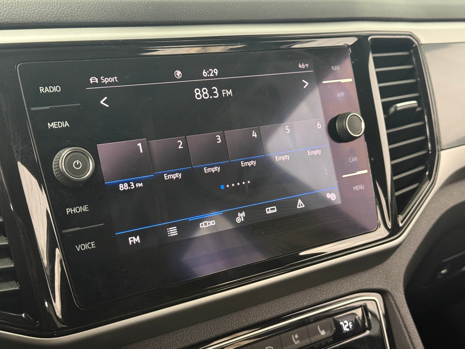 Thumbnail: 2021 Volkswagen Atlas - 3