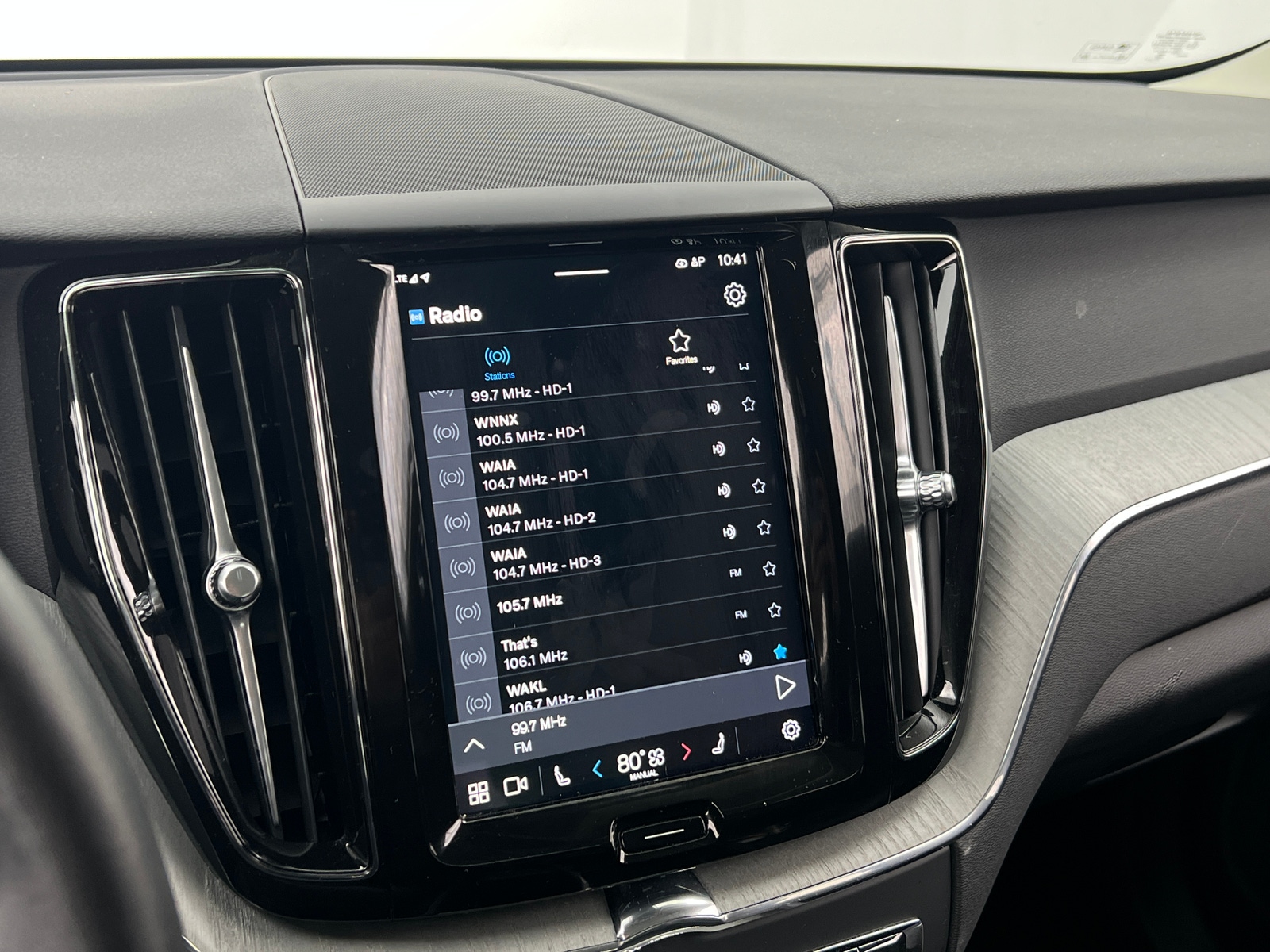 Thumbnail: 2025 Volvo XC60 - 3