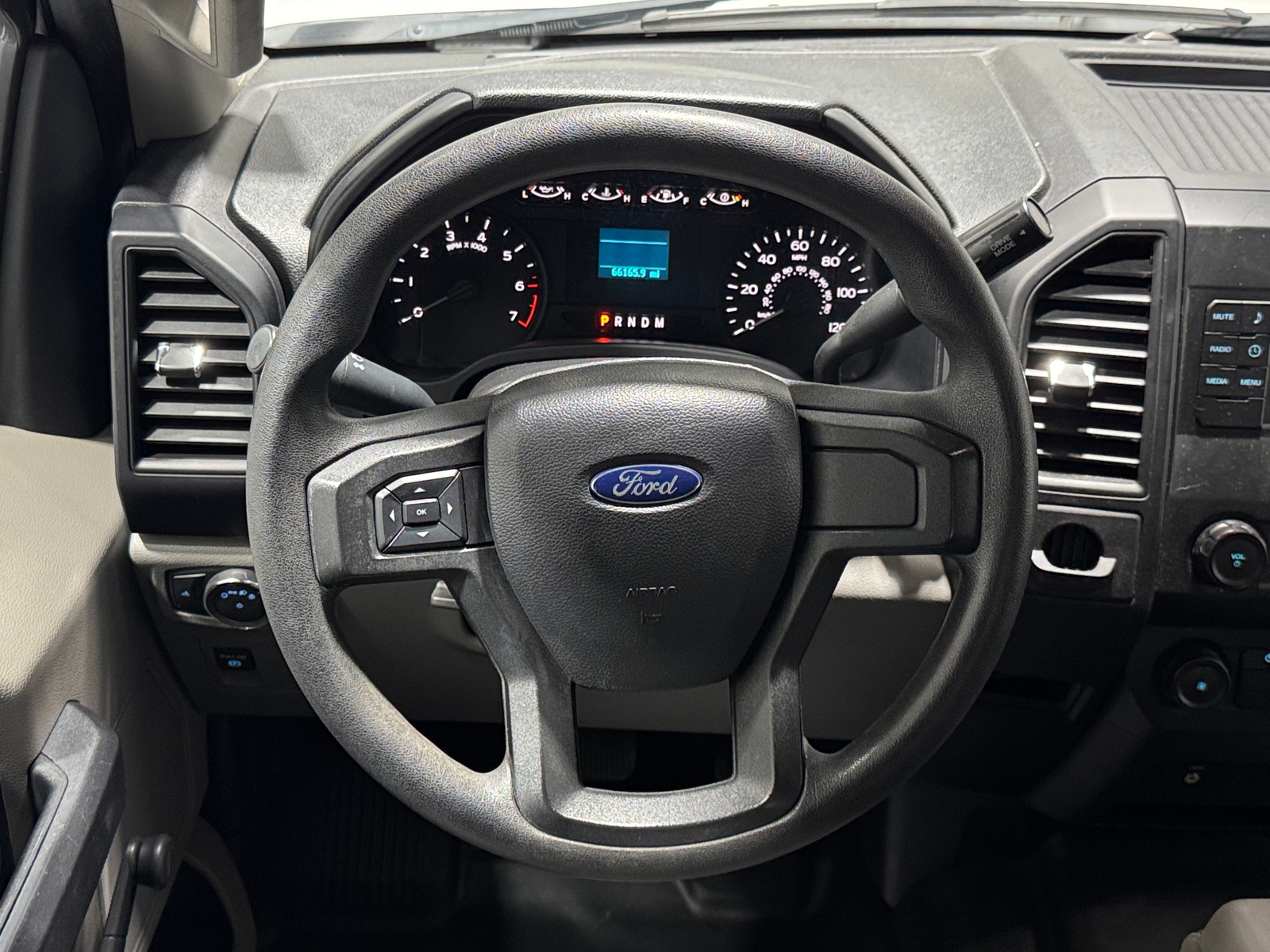 Thumbnail: 2019 Ford Econoline - 5