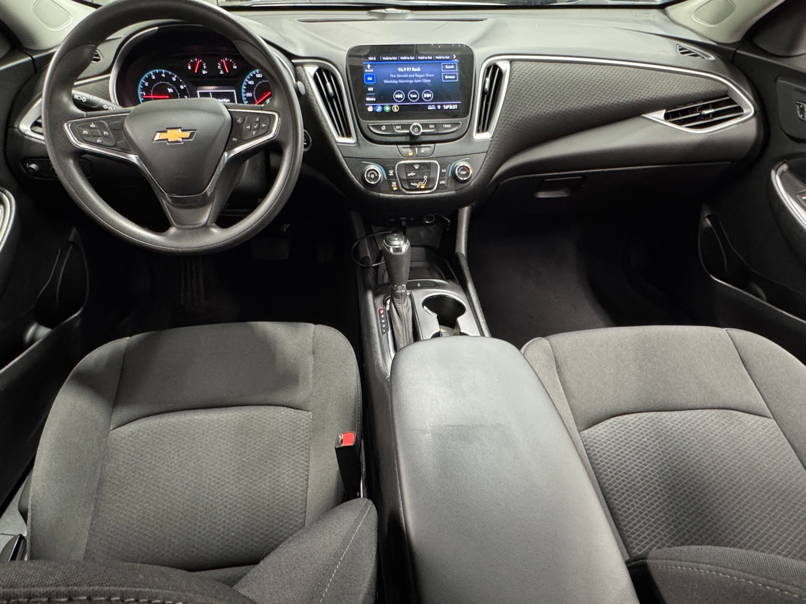 Thumbnail: 2020 Chevrolet Malibu - 3