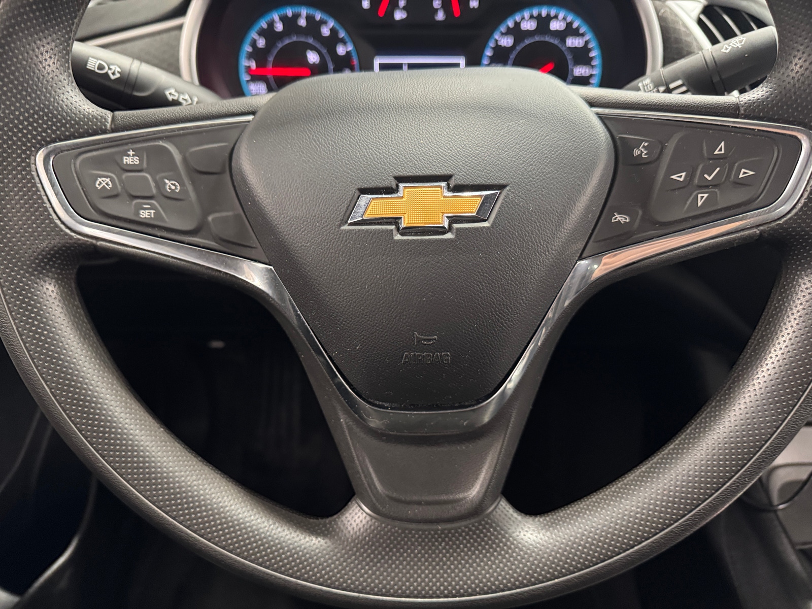 Thumbnail: 2020 Chevrolet Malibu - 5