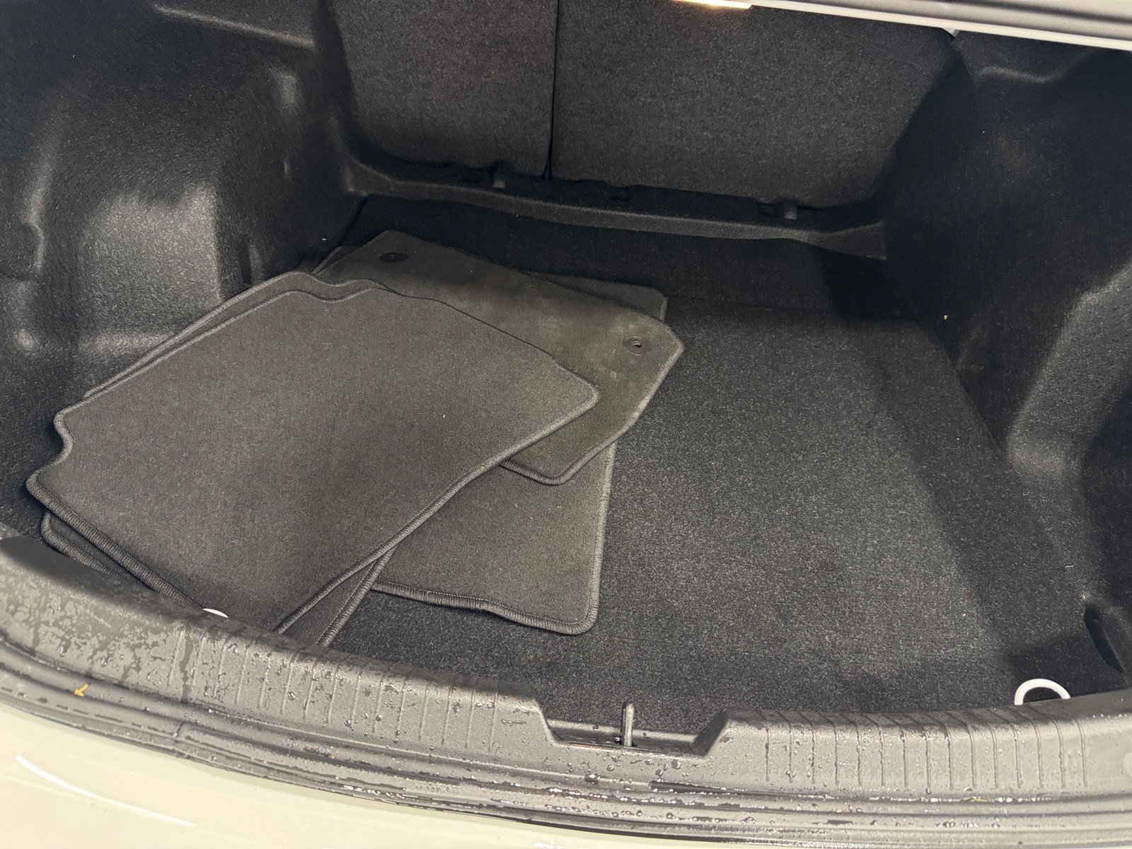 Thumbnail: 2020 Chevrolet Malibu - 7