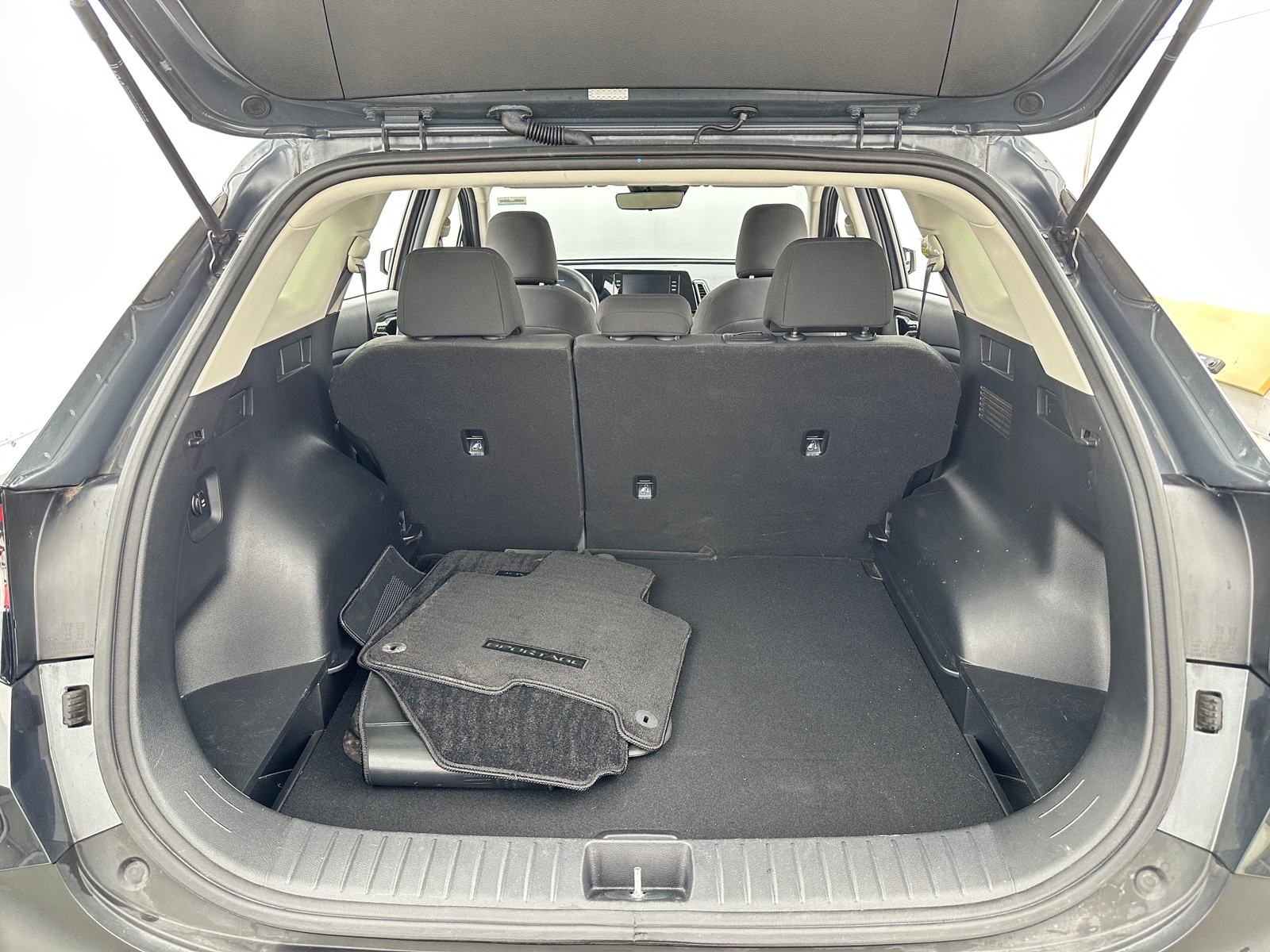 Thumbnail: 2023 Kia Sportage - 7