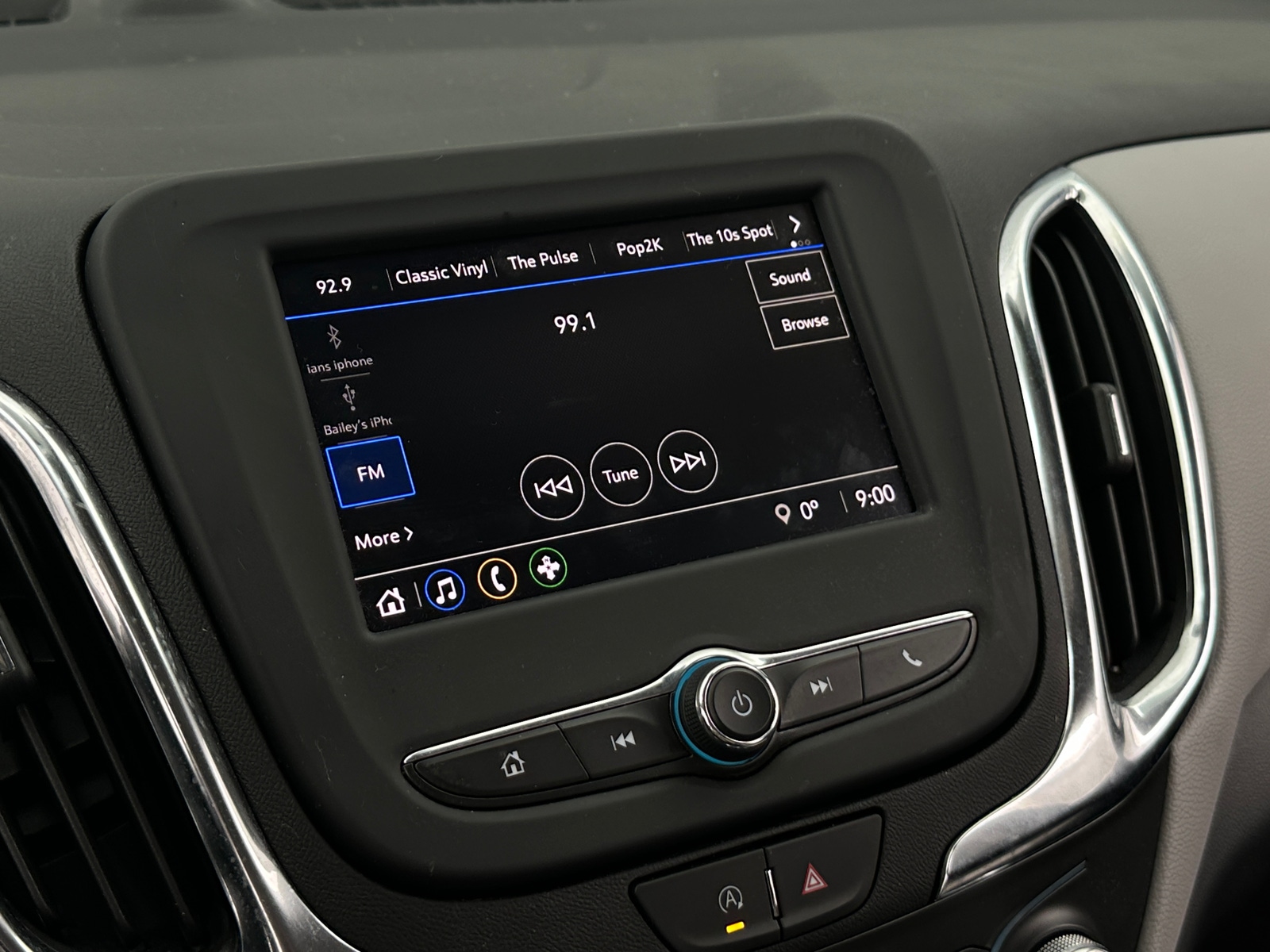 Thumbnail: 2024 Chevrolet Equinox - 4