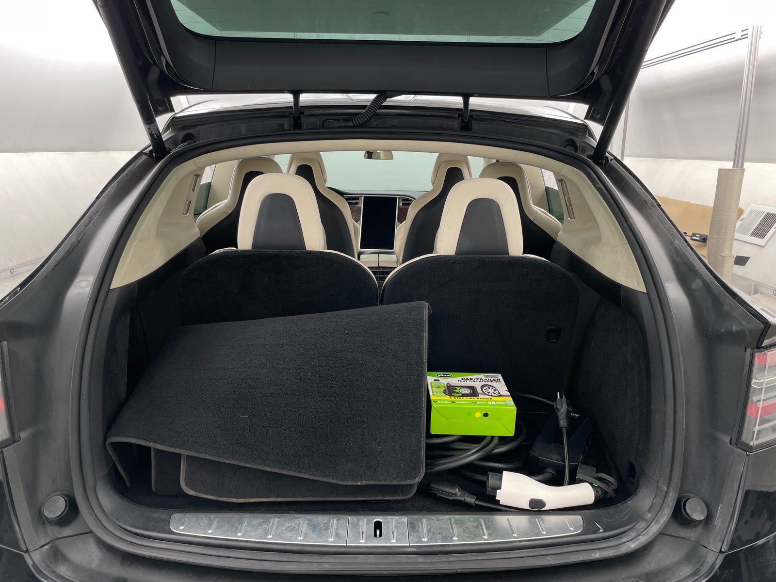 Thumbnail: 2017 Tesla Model X - 6