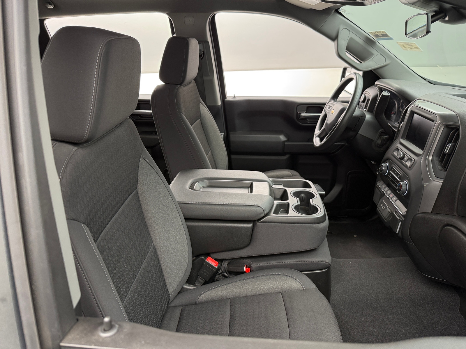 Thumbnail: 2024 Chevrolet Silverado 1500 - 2