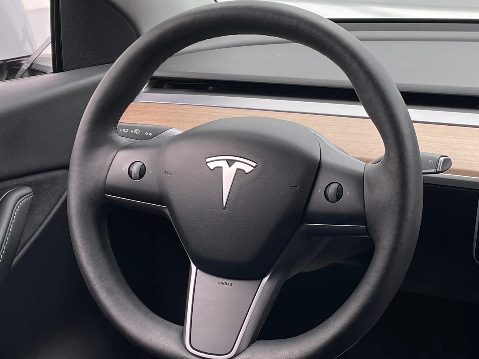 Thumbnail: 2022 Tesla Model Y - 4