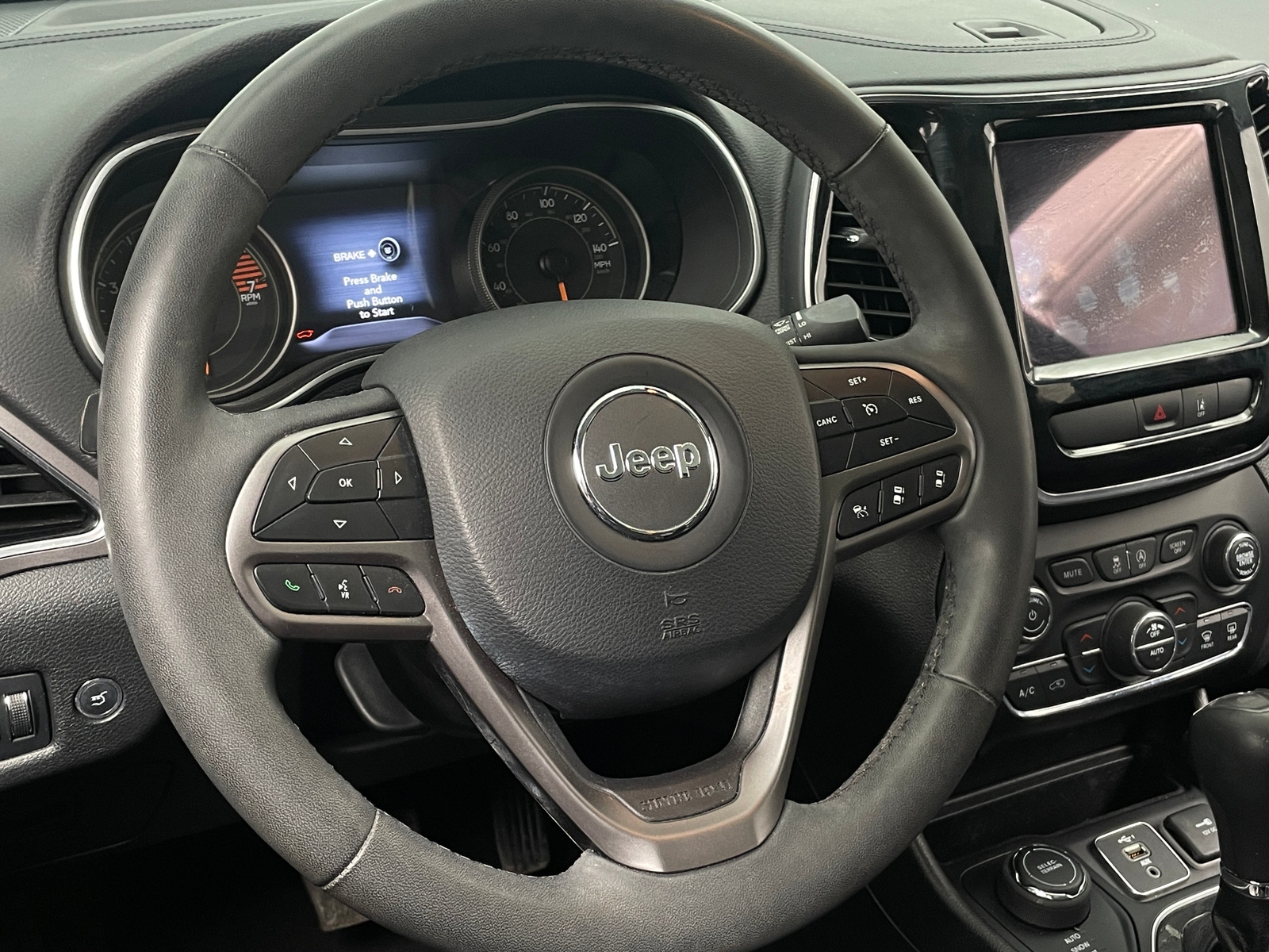 Thumbnail: 2022 Jeep Cherokee - 4