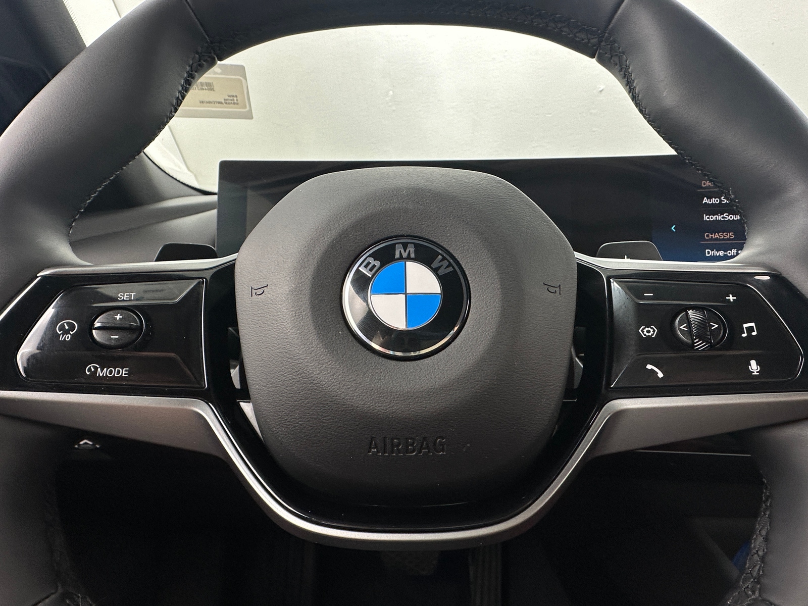 Thumbnail: 2026 BMW 5 Series - 4