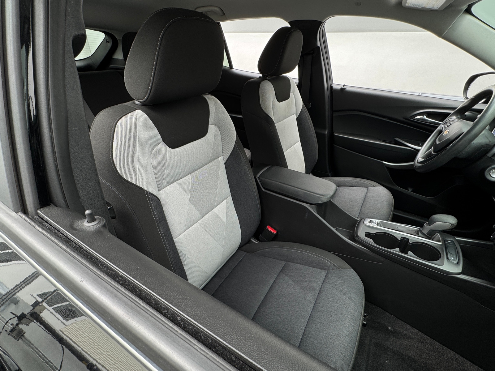 Thumbnail: 2024 Chevrolet Trax - 2