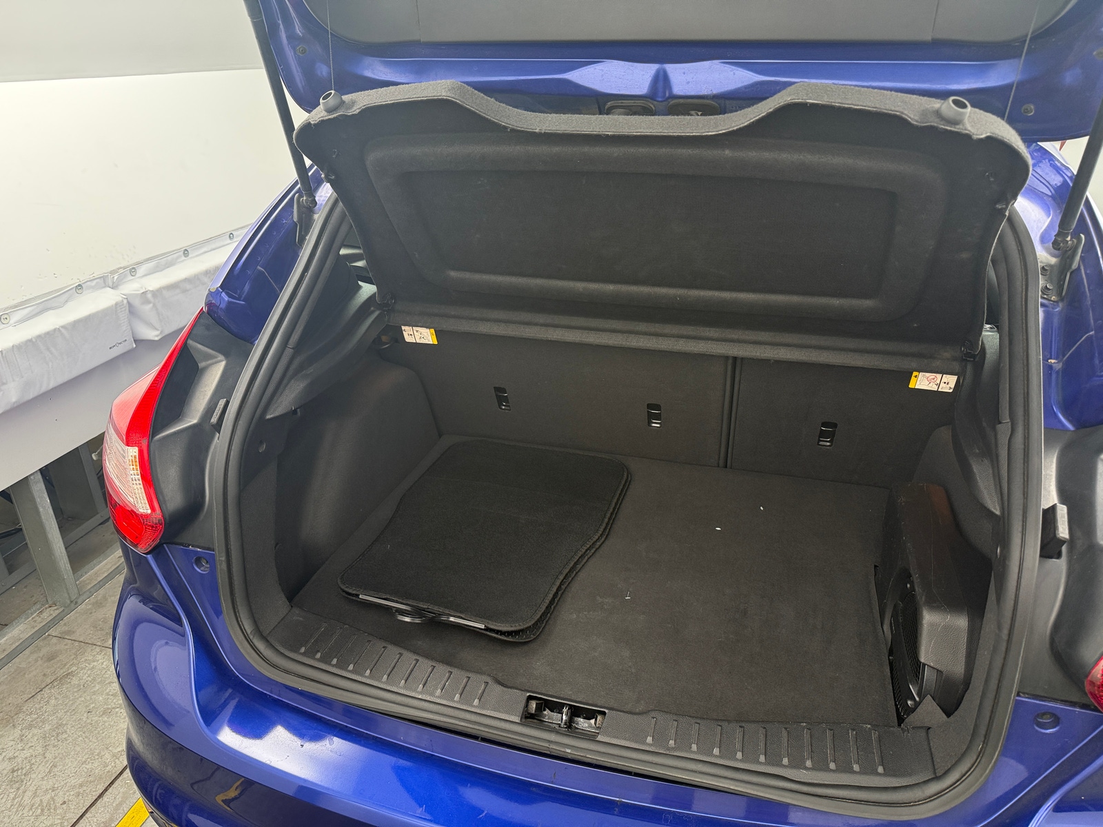 Thumbnail: 2013 Ford Focus - 7