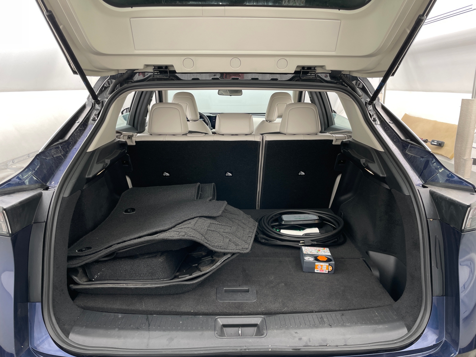 Thumbnail: 2023 Nissan Ariya - 6