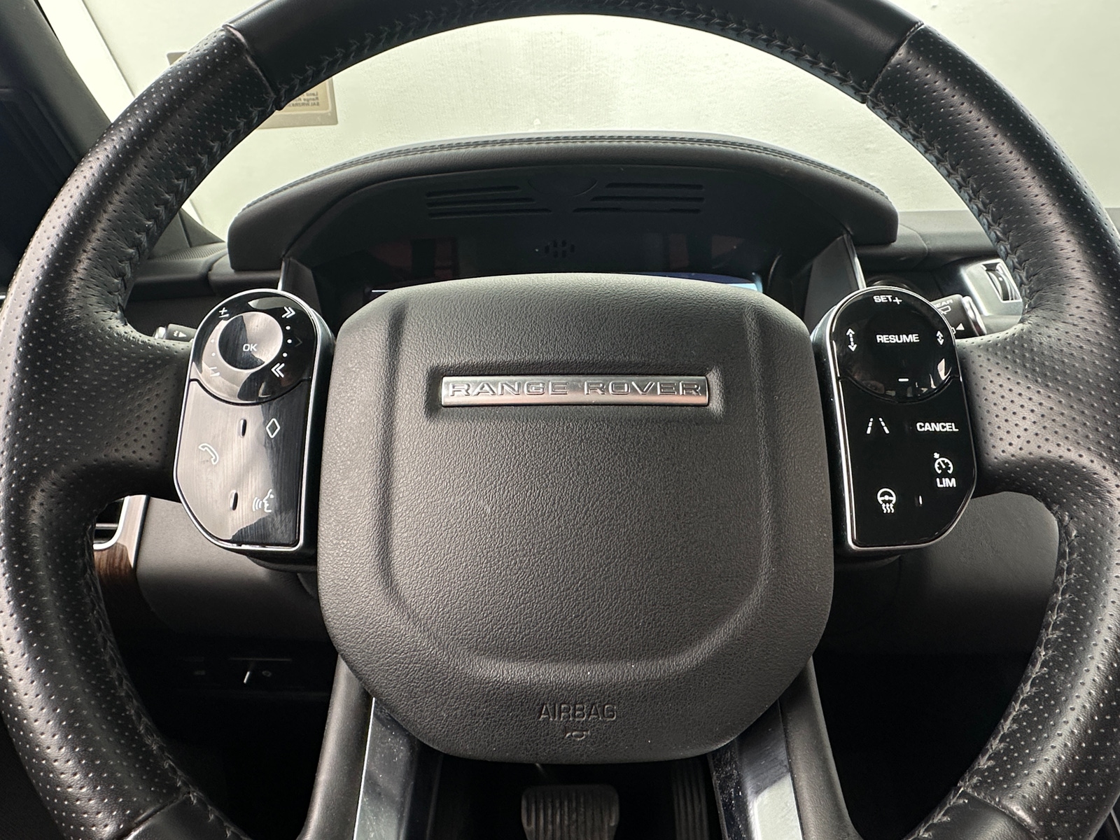 Thumbnail: 2019 Land Rover Range Rover Sport - 4