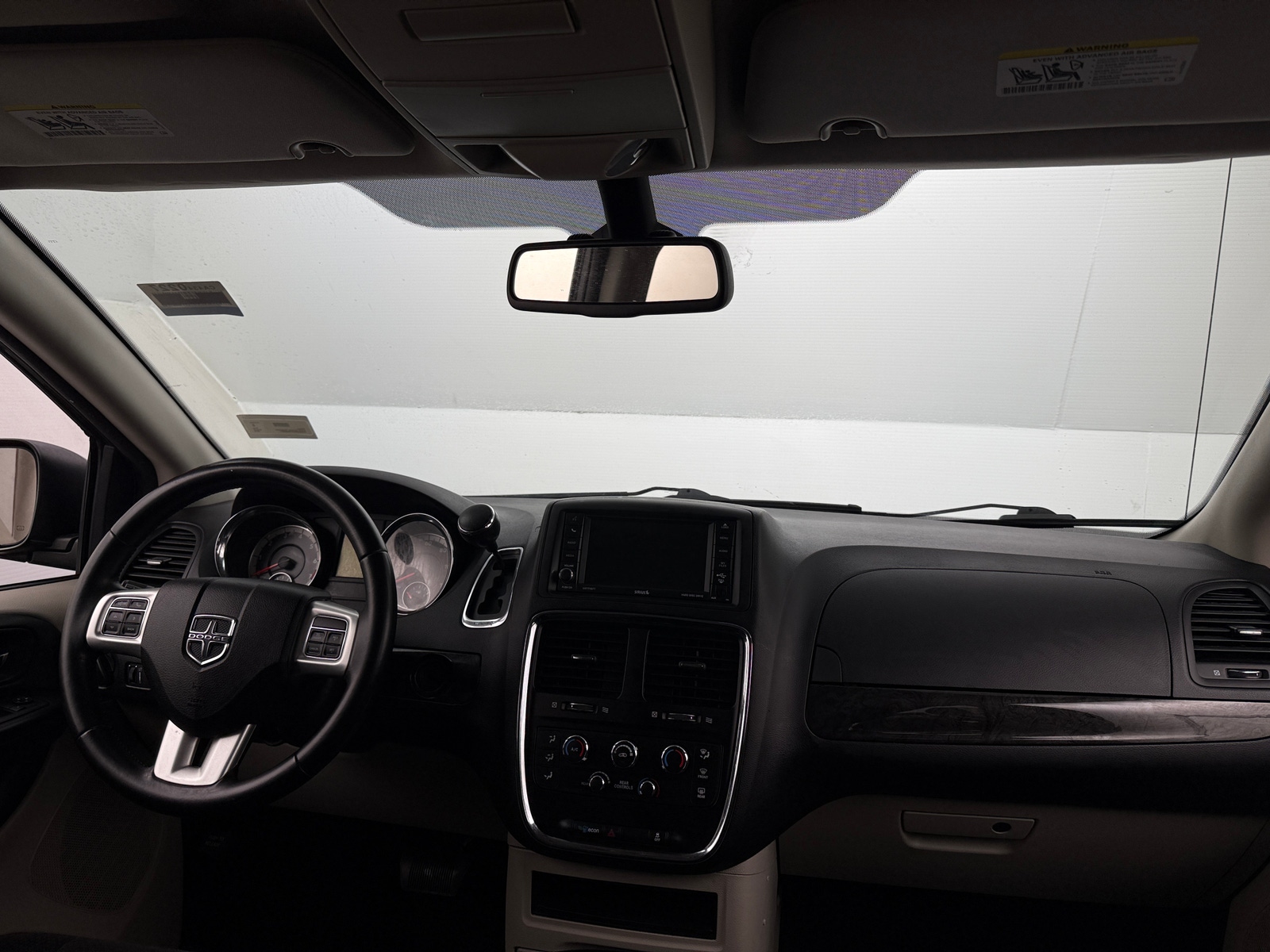 Thumbnail: 2019 Dodge Grand Caravan - 3