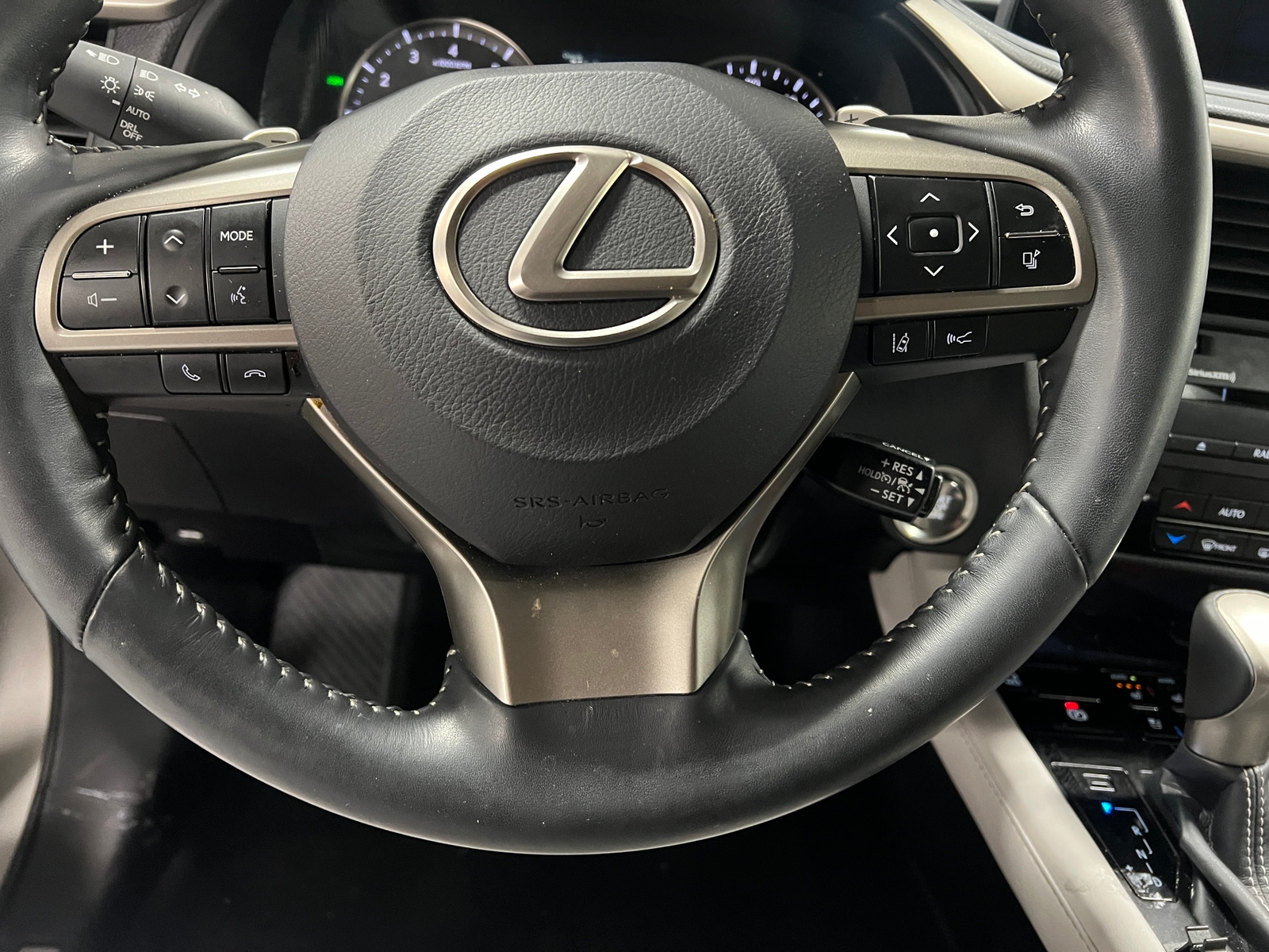 Thumbnail: 2022 Lexus RX - 4