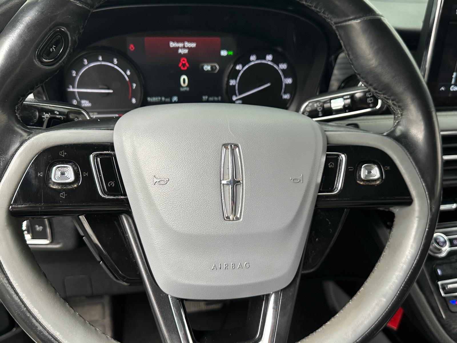 Thumbnail: 2020 Lincoln Corsair - 4