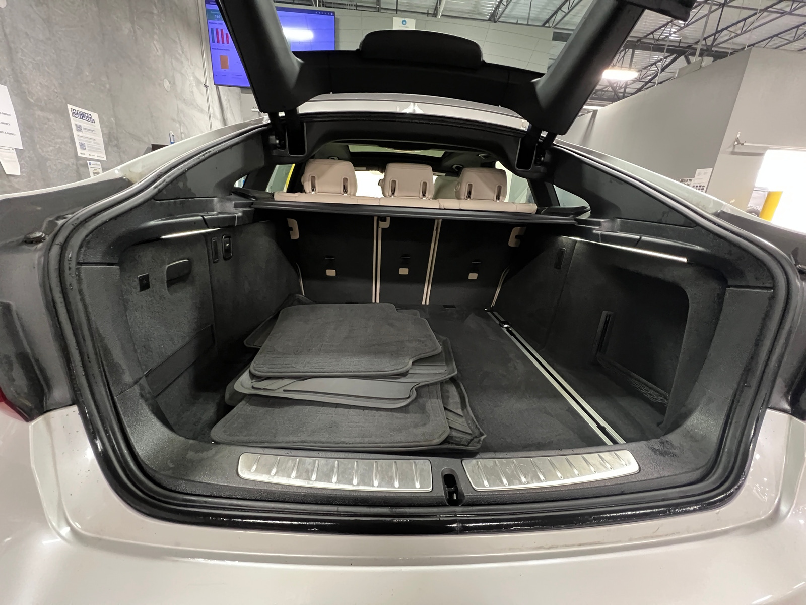 Thumbnail: 2018 BMW 3 Series - 6