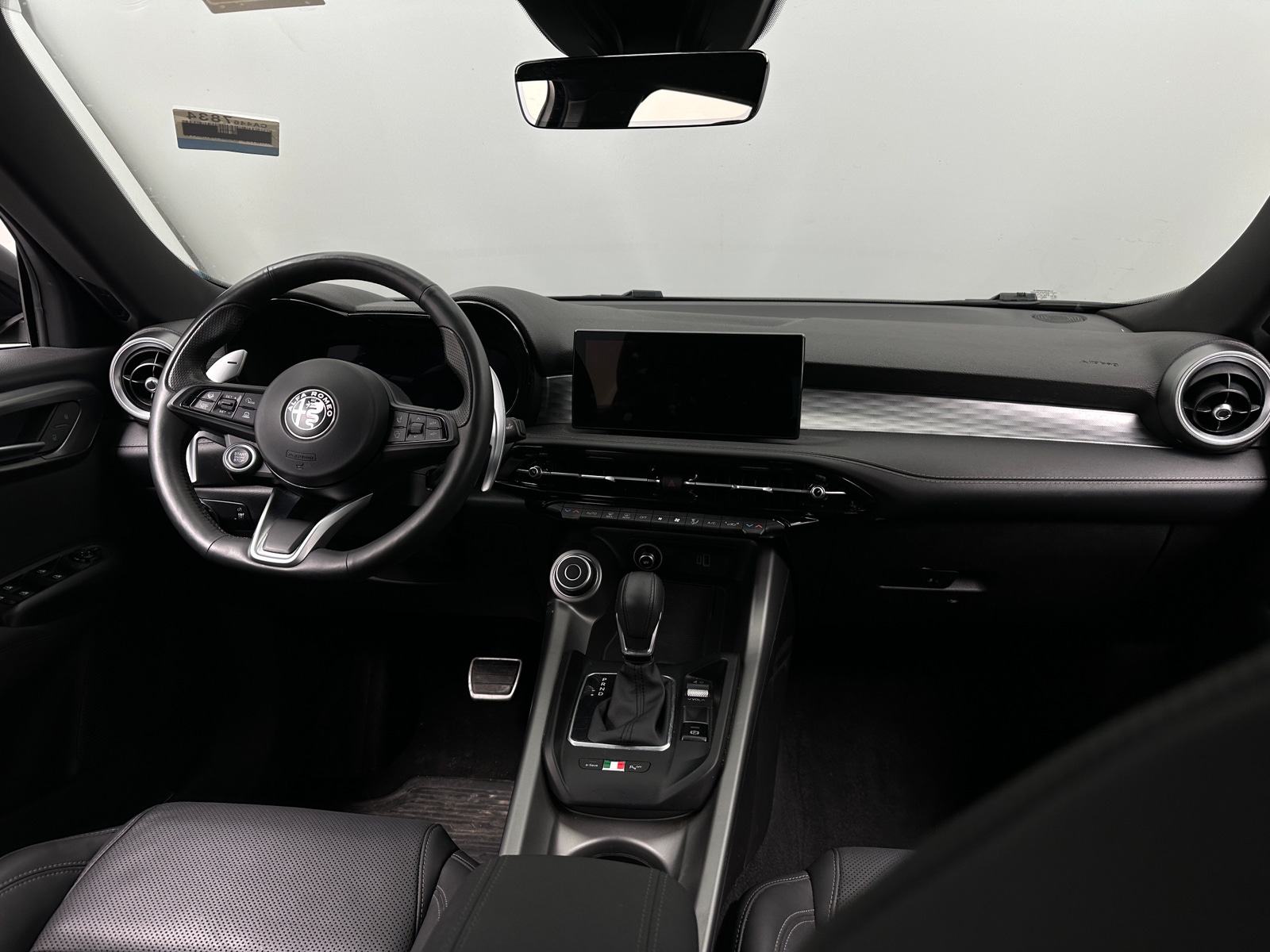 Thumbnail: 2024 Alfa Romeo Tonale - 2