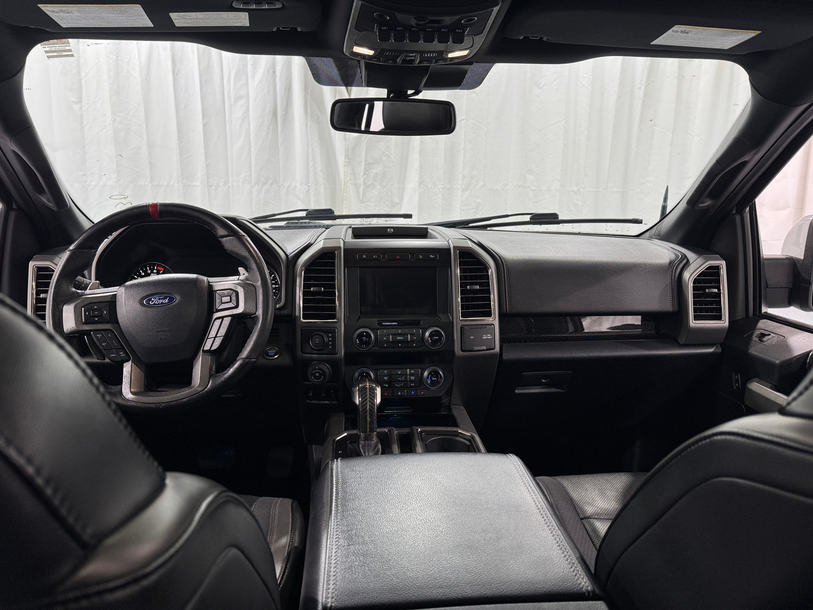 Thumbnail: 2019 Ford Econoline - 3