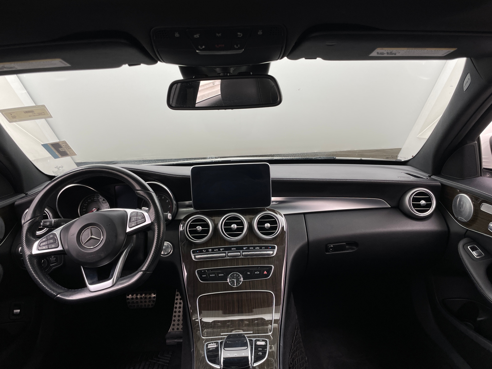 Thumbnail: 2015 Mercedes-Benz C-Class - 2