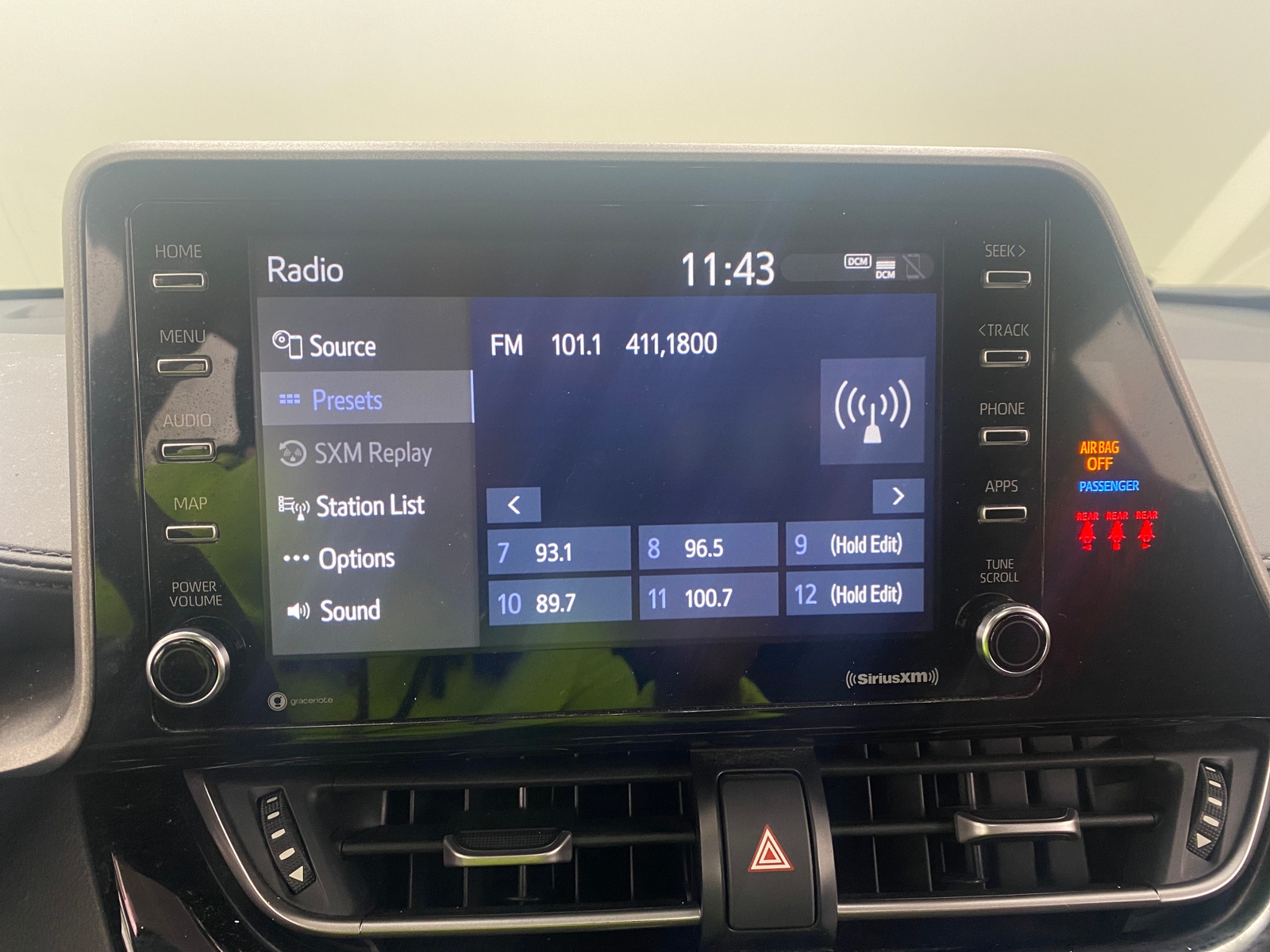 Thumbnail: 2021 Toyota C-HR - 4