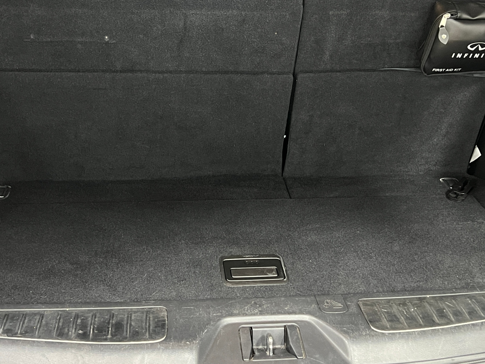 Thumbnail: 2018 INFINITI QX80 - 6