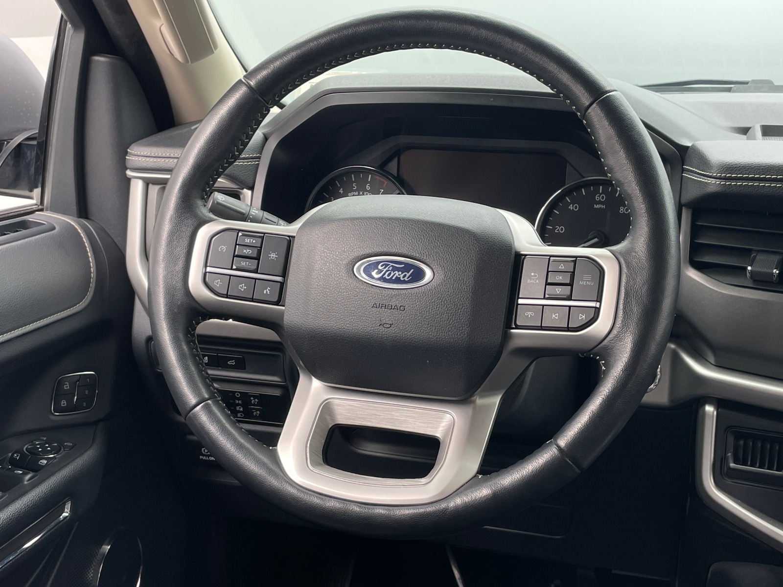 Thumbnail: 2024 Ford Expedition MAX - 4