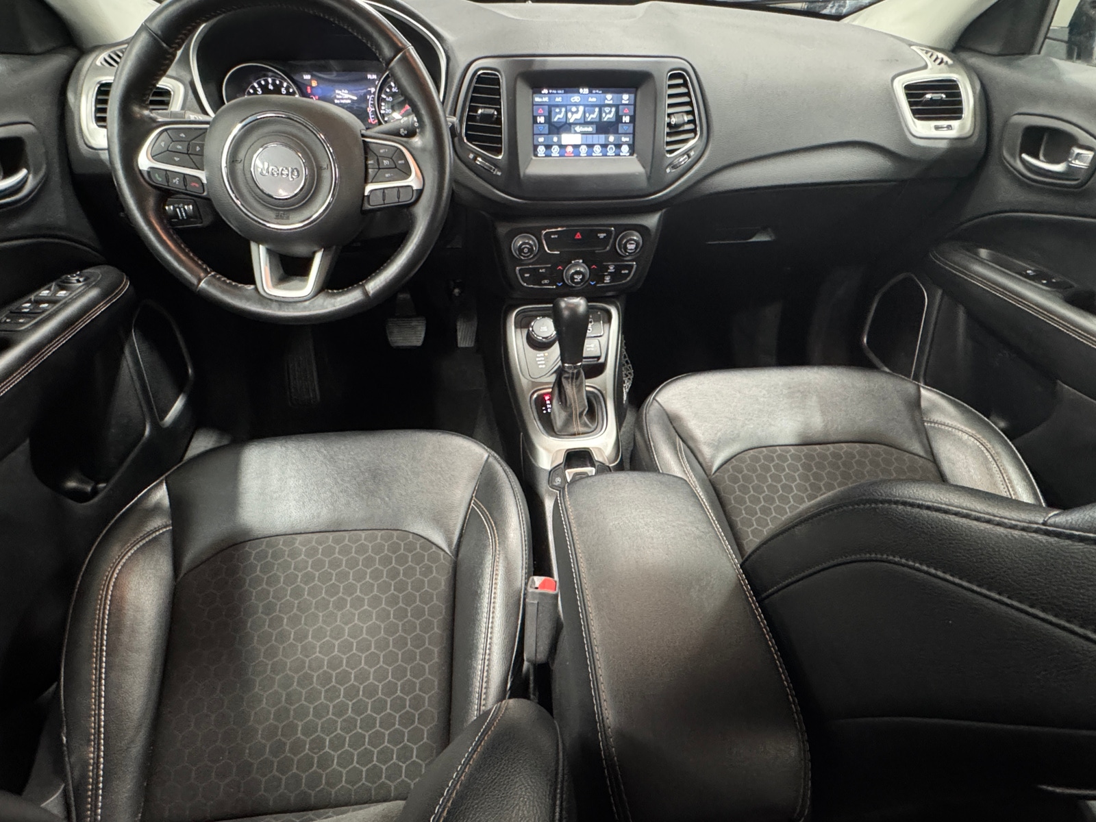 Thumbnail: 2021 Jeep Compass - 3