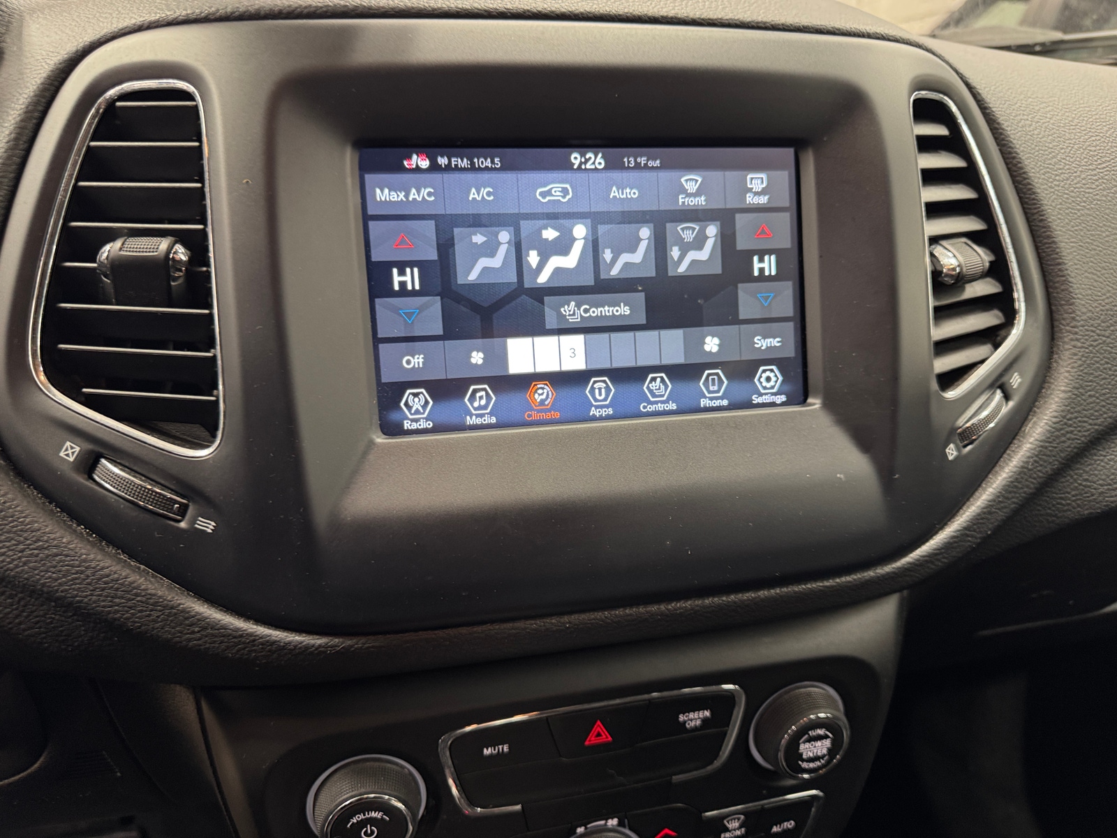 Thumbnail: 2021 Jeep Compass - 4