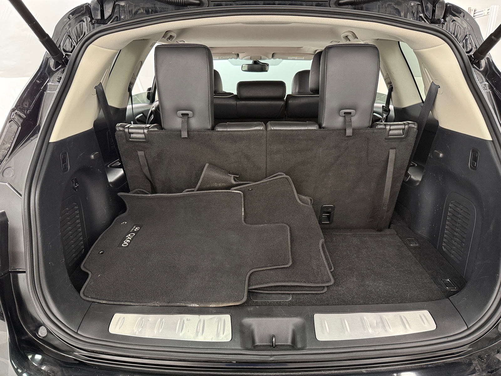 Thumbnail: 2019 INFINITI QX60 - 6