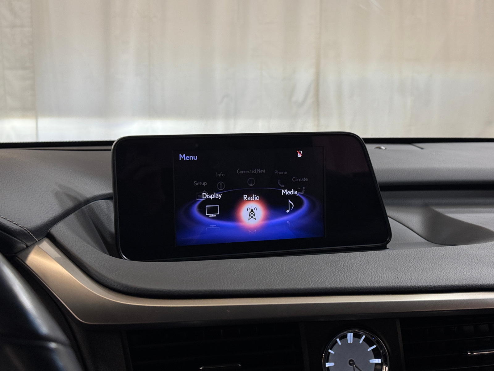 Thumbnail: 2019 Lexus RX - 4