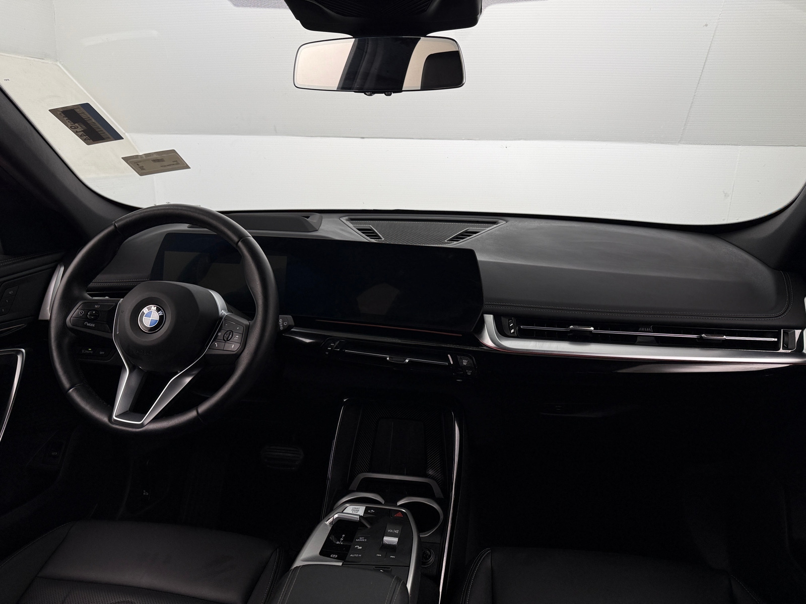 Thumbnail: 2025 BMW X1 - 2