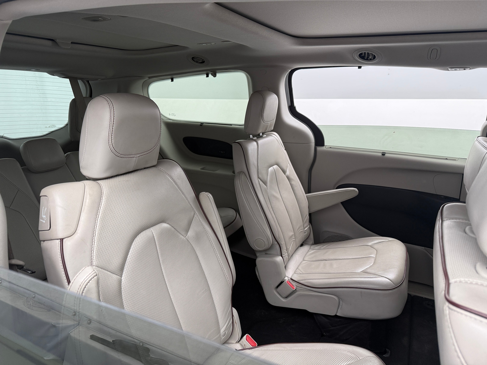 Thumbnail: 2020 Chrysler Pacifica - 5