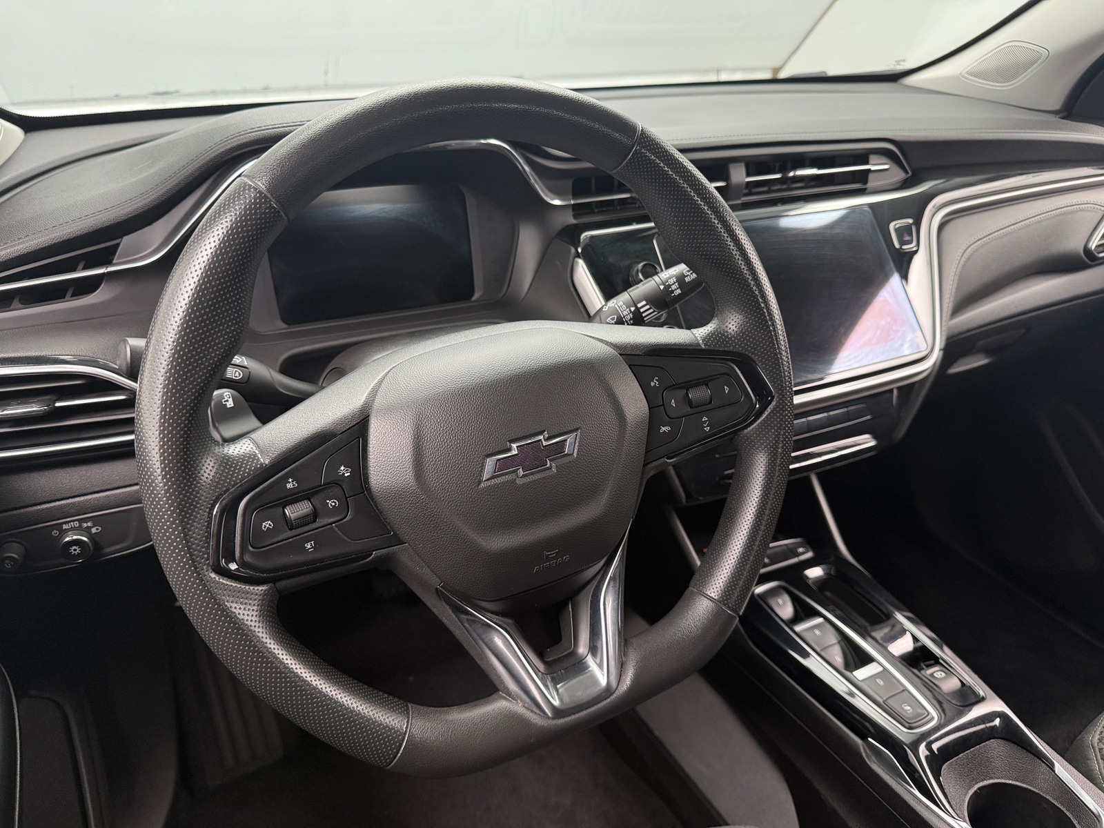 Thumbnail: 2023 Chevrolet Bolt EUV - 5